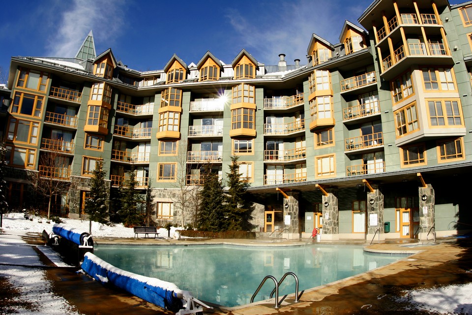 Cascade Lodge  Whistler Ski Resort Canada Snowcapped Travel