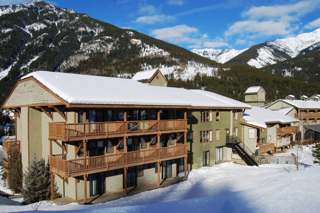 Pine Inn, Panorama Ski Resort - Snowcapped Travel